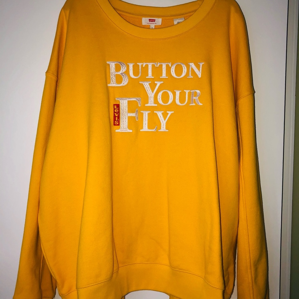 Levi yellow size L sweater